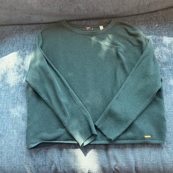 Tahari Women’s PL Green Sweater EUC - Picture 7 of 7